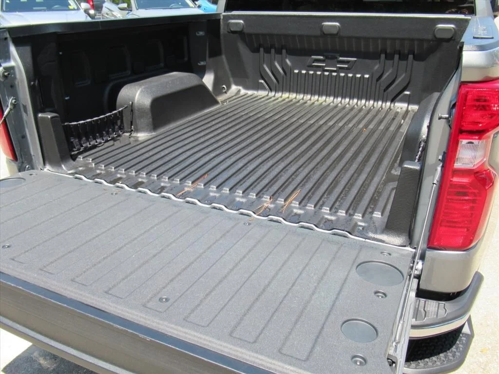 Used 2024 Gray Chevrolet LT image 29