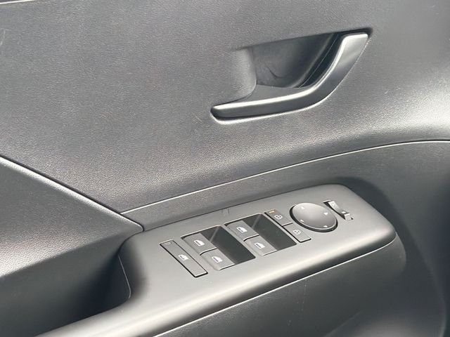 Certified Used 2025 White Hyundai SEL image 17