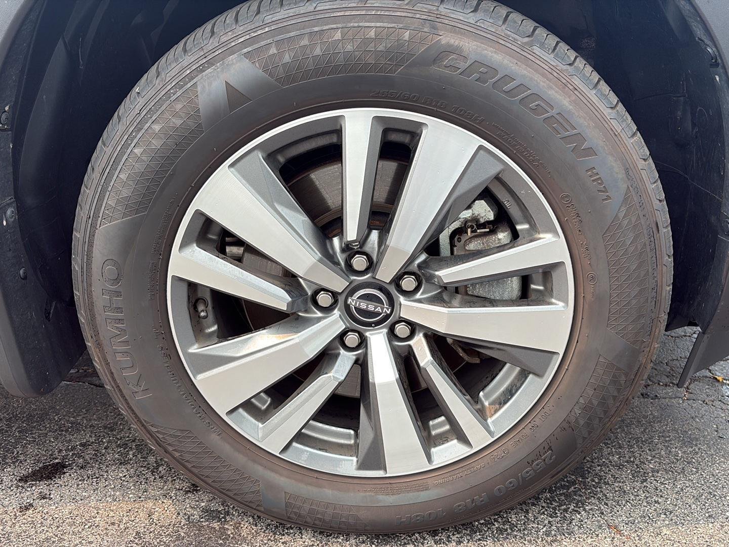 Used 2024 Gun Metallic Nissan SL image 8