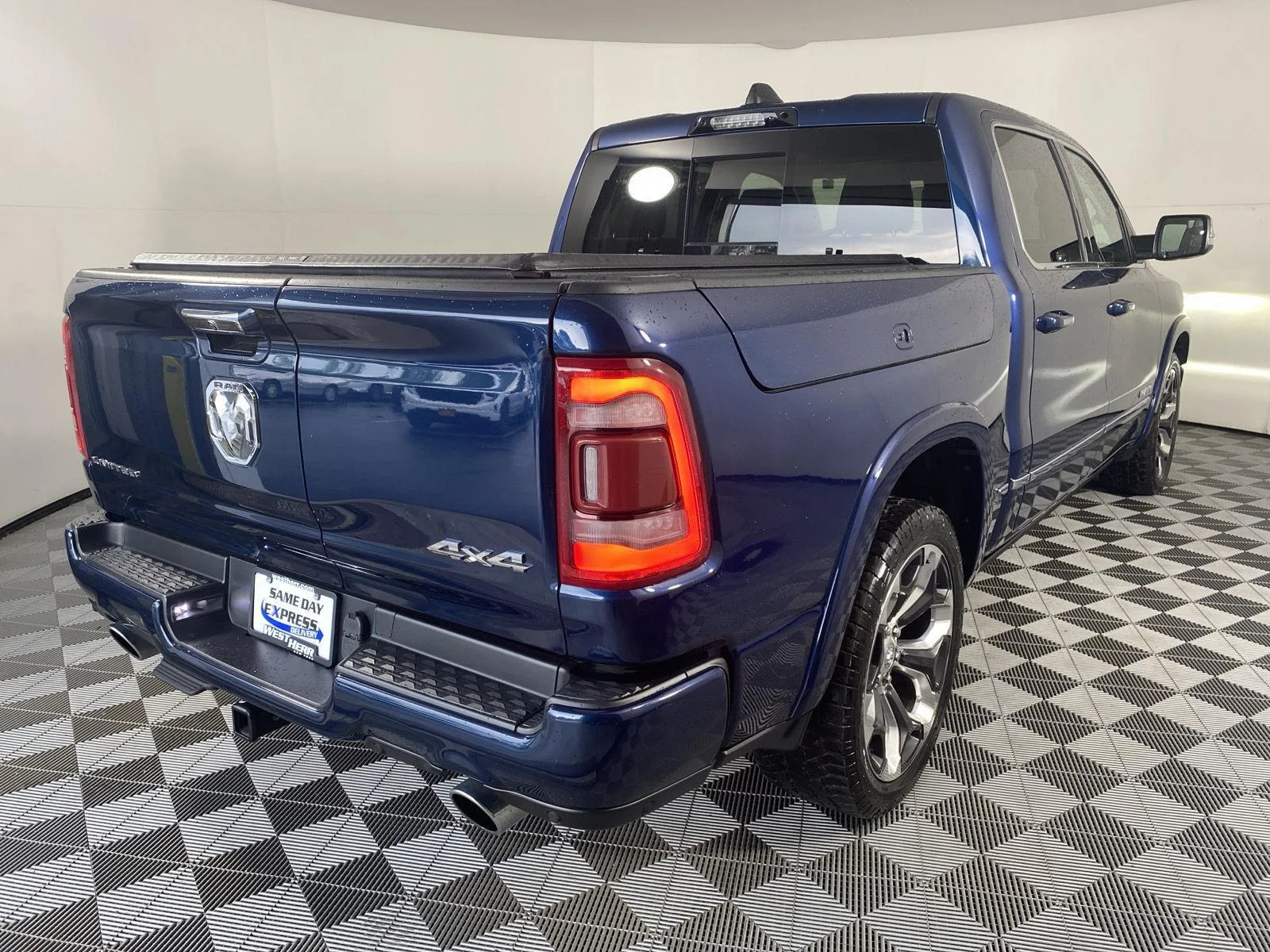 Used 2022 Patriot Blue Pearlcoat Ram Limited image 7