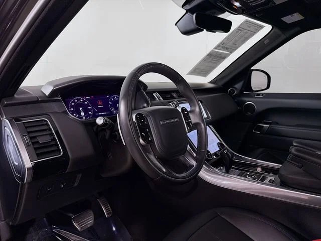 Used 2021 Black Land Rover HSE Silver Edition image 9