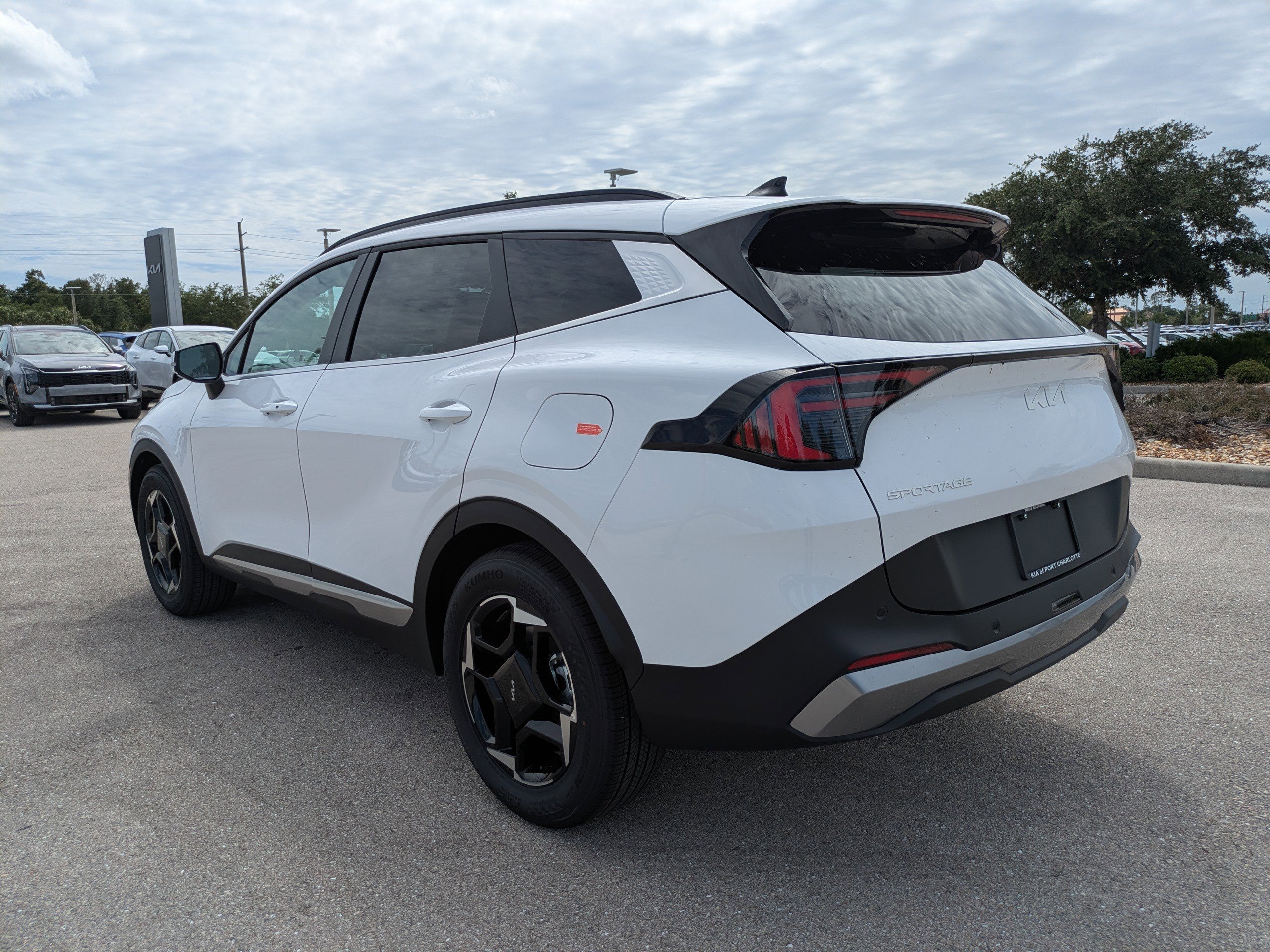 New 2026 Glacial White Pearl Kia EX image 6