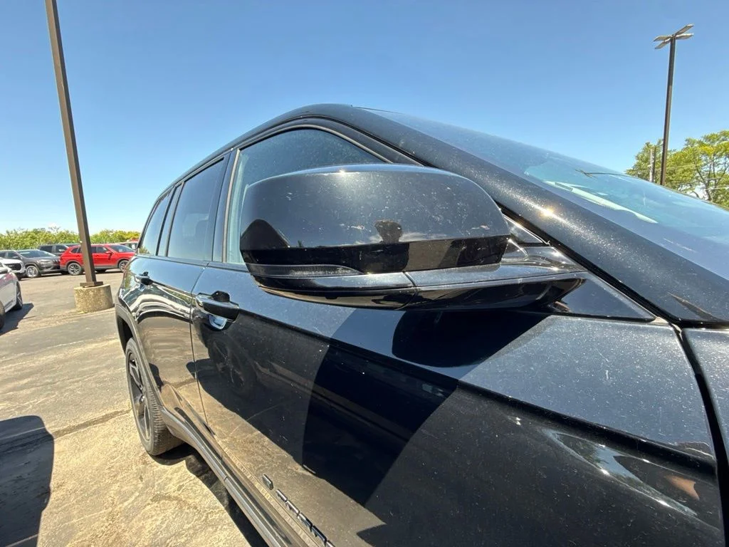 Used 2023 Black Jeep Altitude X image 25
