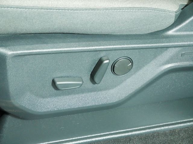 Used 2024 Black Ford XLT image 22