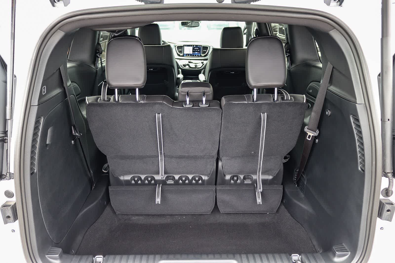 2026 Chrysler Pacifica Limited - Photo 12