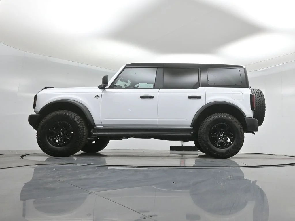New 2026 Oxford White Ford Outer Banks image 7