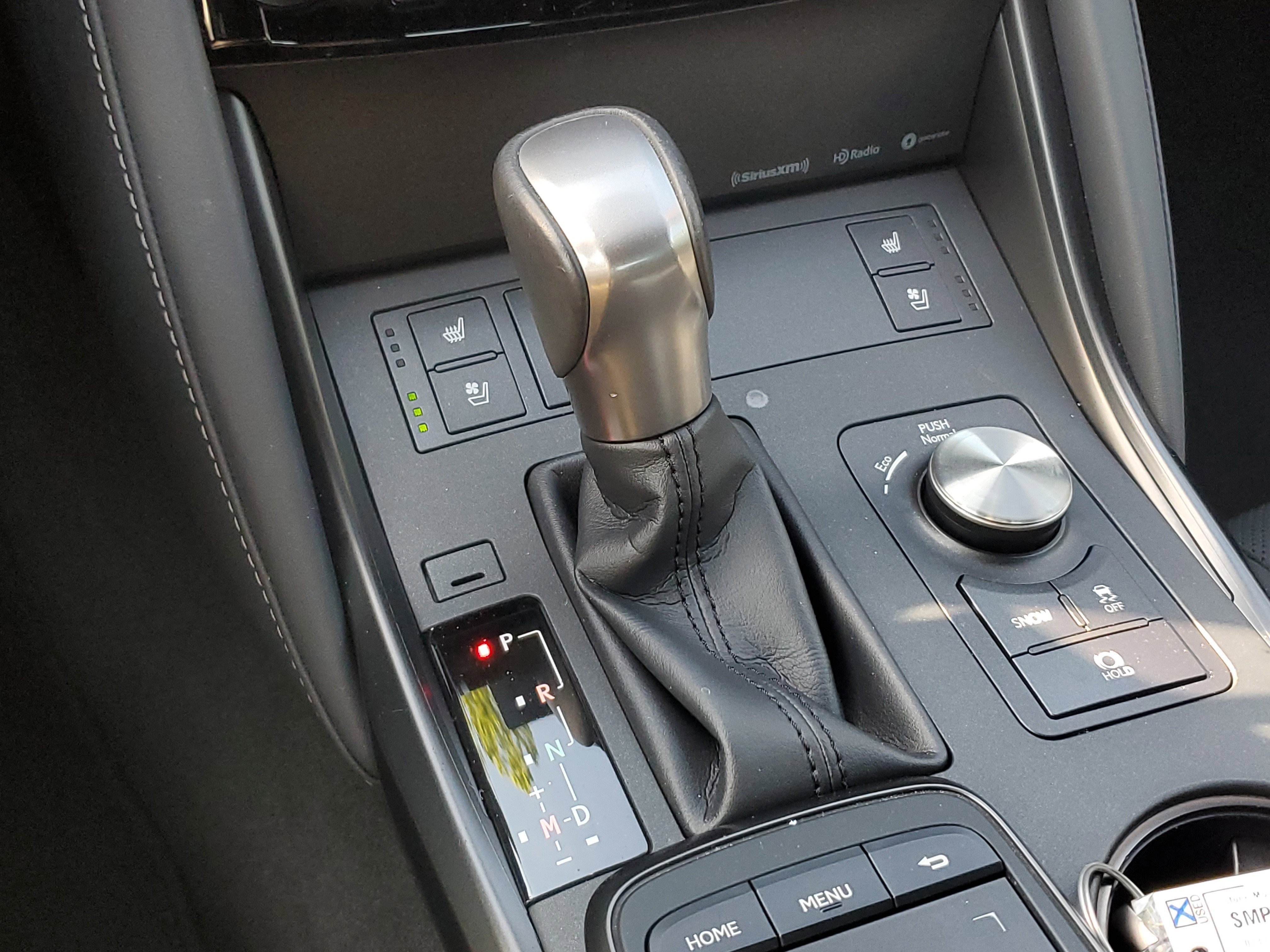 Used 2023  Lexus 300 image 28