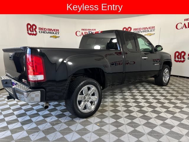 Used 2012 ONYX BLACK GMC SLE image 8
