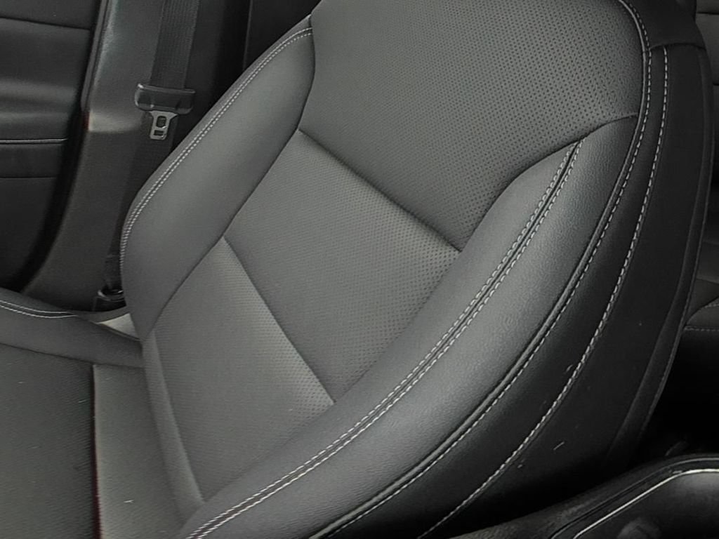 Used 2026 Lakeshore Blue Metallic Chevrolet LT image 15