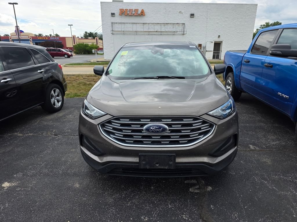 Used 2019 Stone Gray Metallic Ford SE image 1