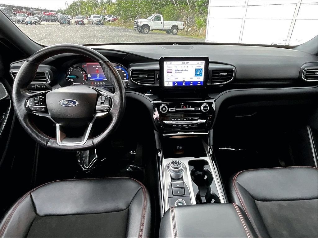 Used 2022 Black Ford ST-Line image 22