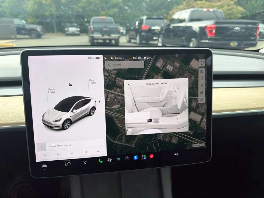 Used 2021 White Tesla Long Range image 12