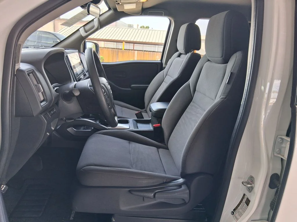 Used 2025 White Nissan S image 18