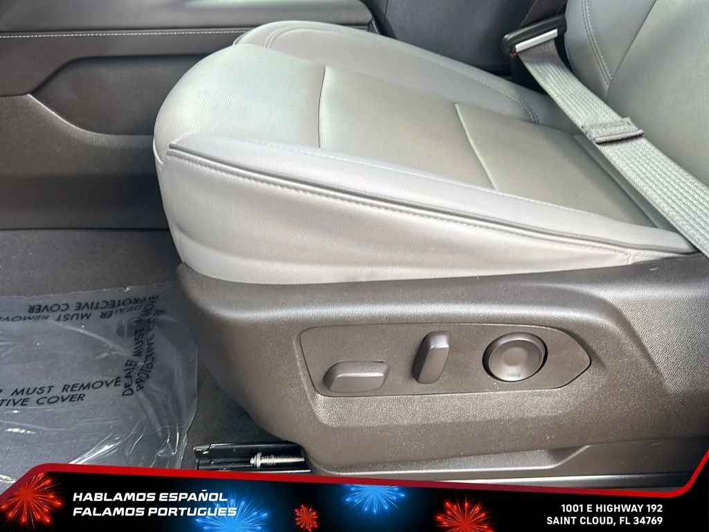 Certified Used 2024 Sterling Metallic GMC SLT image 13