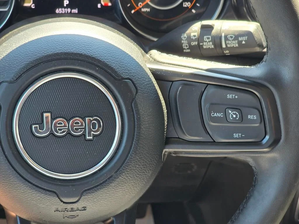 Used 2023 Silver Jeep Sport image 14