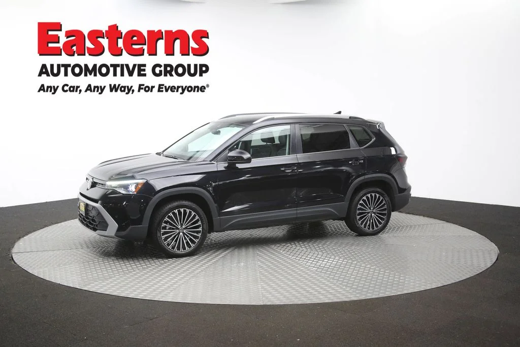 Used 2025 Black Volkswagen 1.5T SE image 56