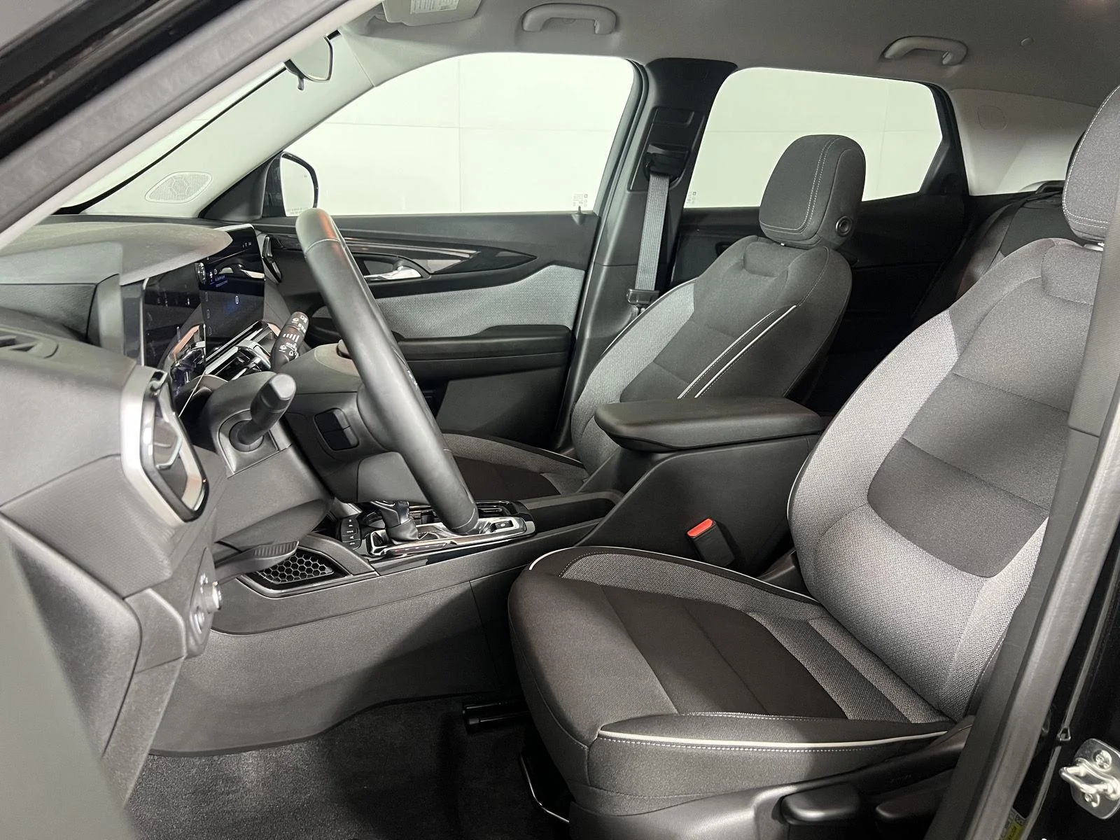 New 2026 Mosaic Black Metallic Chevrolet LT image 35