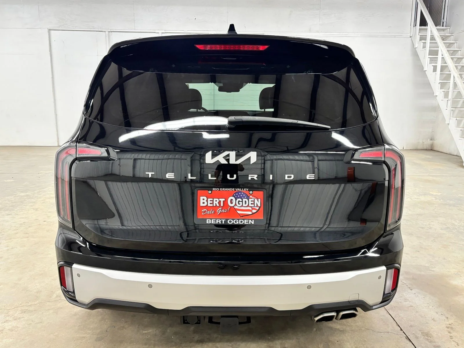 Used 2024 Black Kia EX image 6