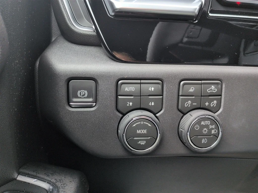 New 2026 Sterling Gray Metallic Chevrolet LT Trail Boss image 18