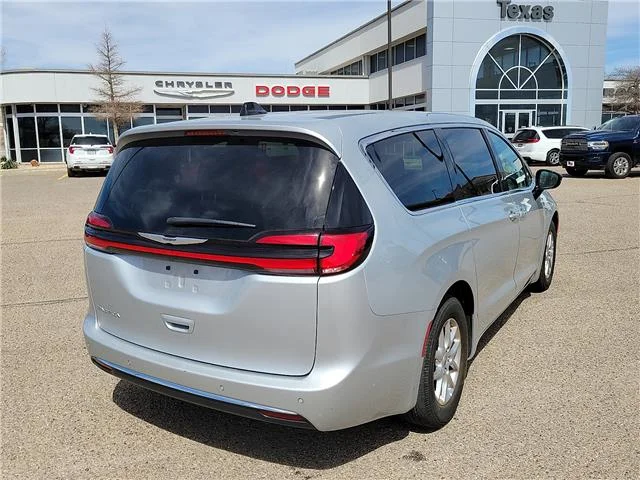 Used 2024 Silver Mist Clearcoat Chrysler Touring L Front-Wheel Drive Passenger image 4