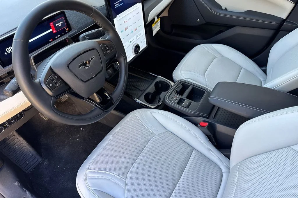 Used 2025 Gray Ford Premium image 11