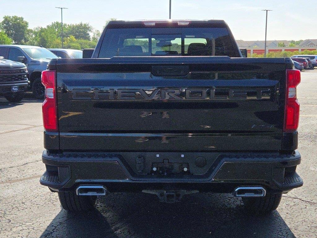 Used 2024 Black Chevrolet RST image 11
