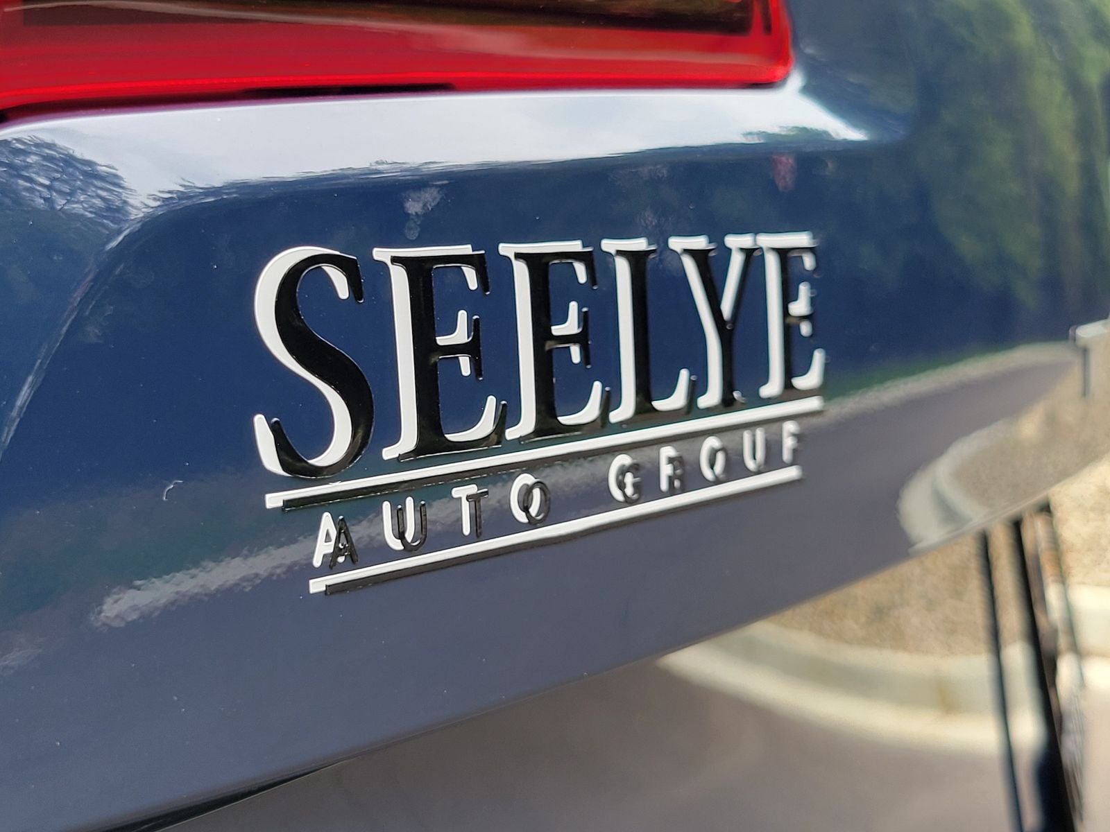 Used 2025 Black Kia S image 35