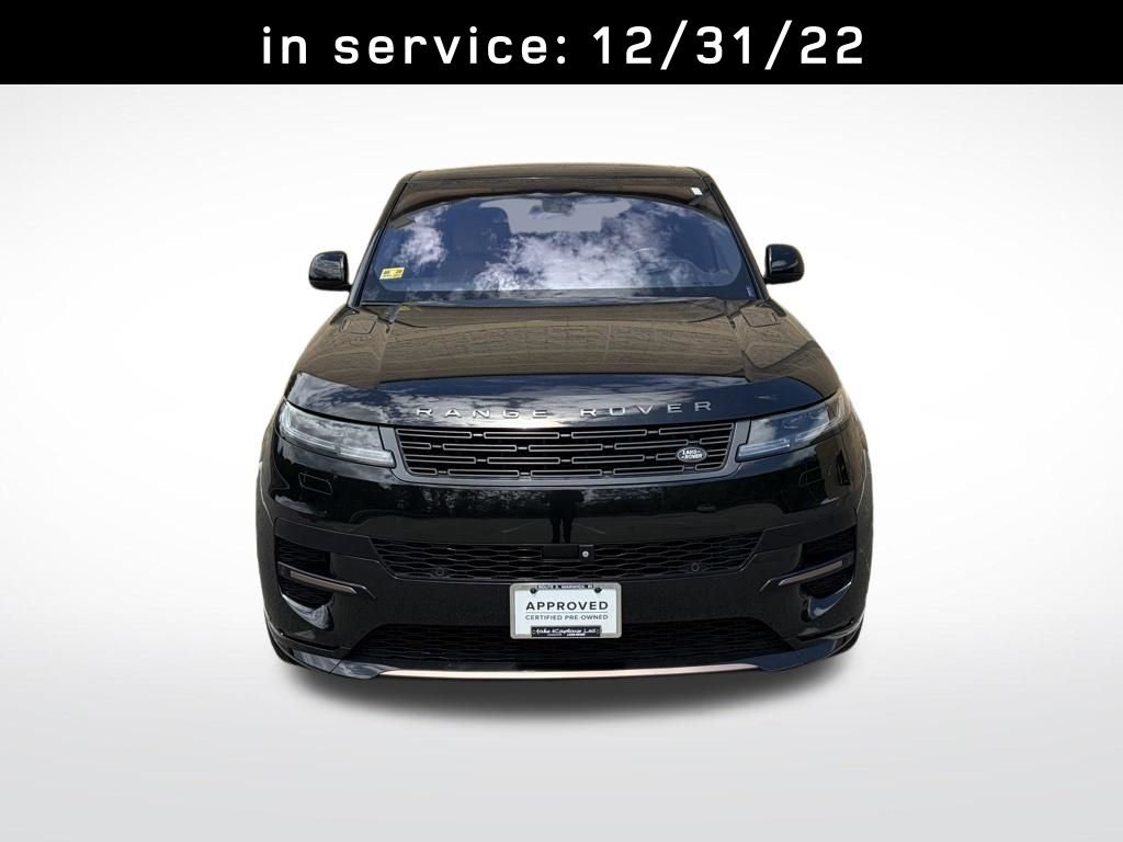 Used 2023 Black Land Rover SE Dynamic image 2