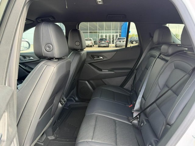 New 2027 Summit White Chevrolet LT image 4