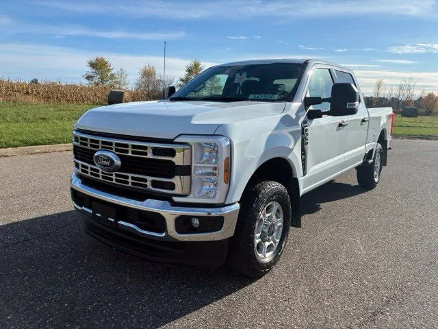 Used 2025 White Ford XLT image 4