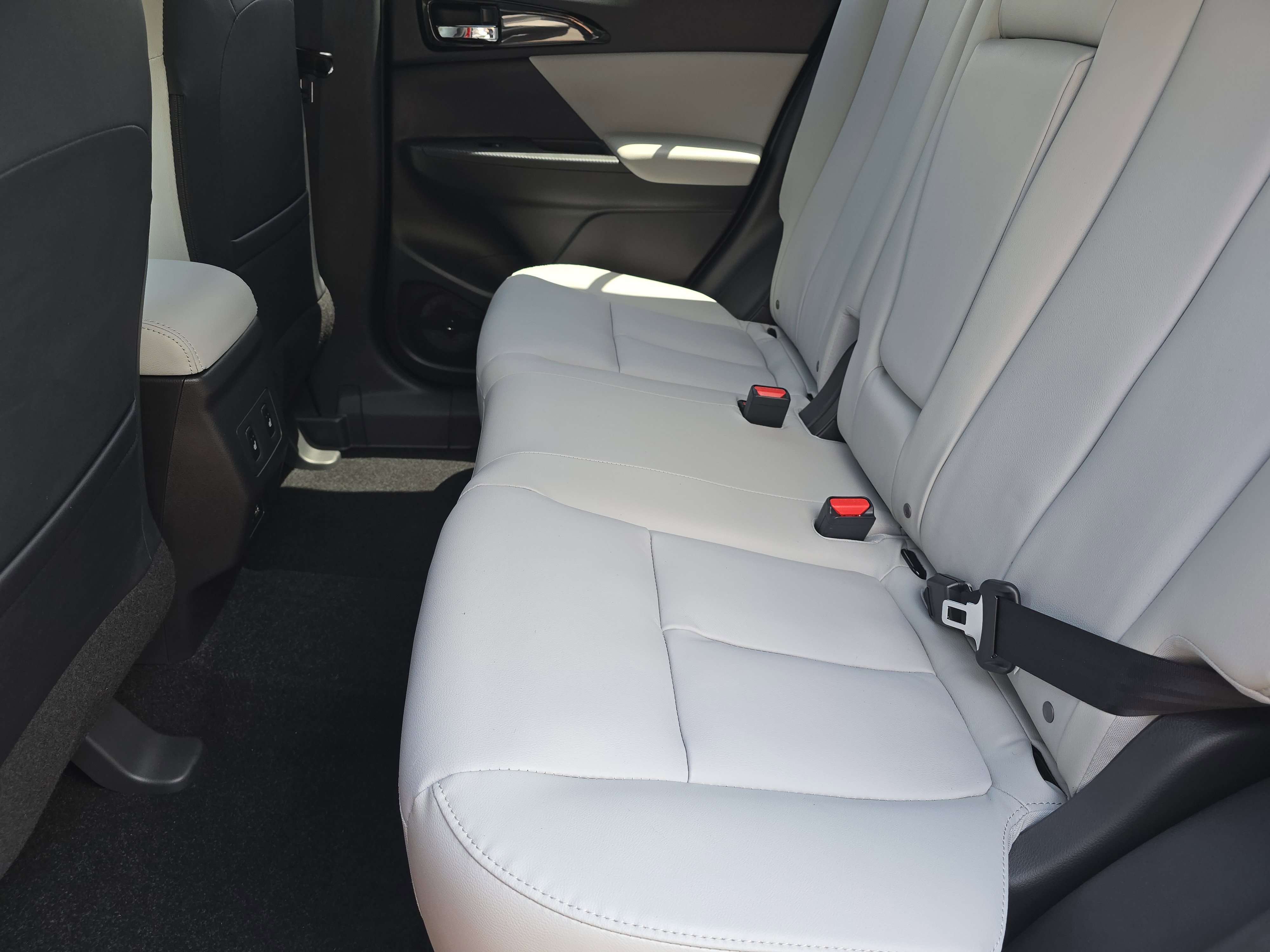 2025 Mitsubishi Eclipse Cross SEL - Photo 9