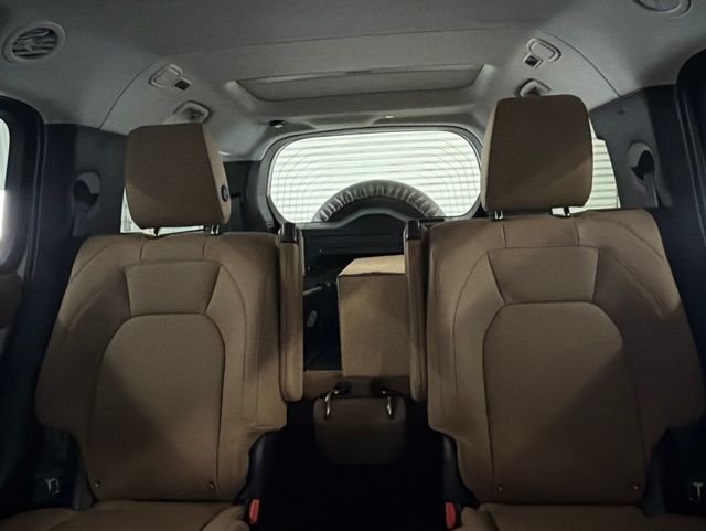 New 2026 Fuji White Land Rover S image 13
