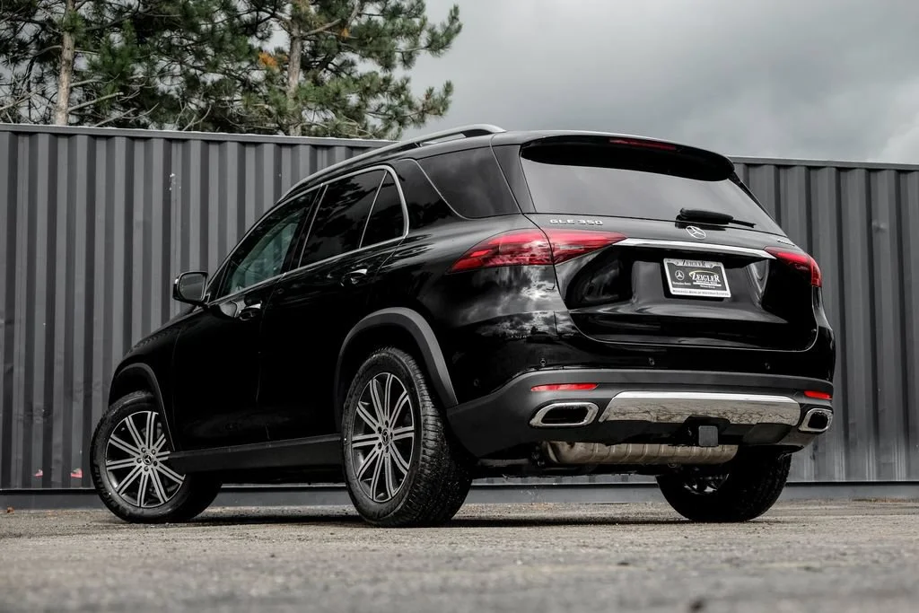 New 2026 Black Mercedes-Benz GLE 350 image 38