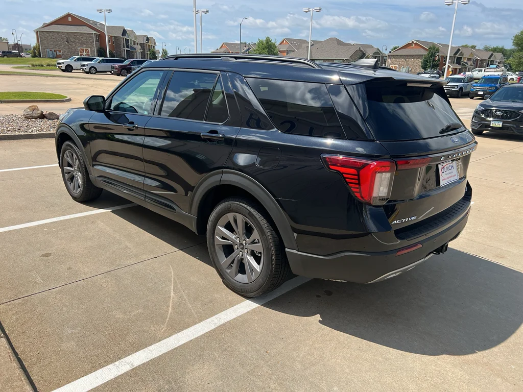 New 2026 Agate Black Metallic Ford Active image 6