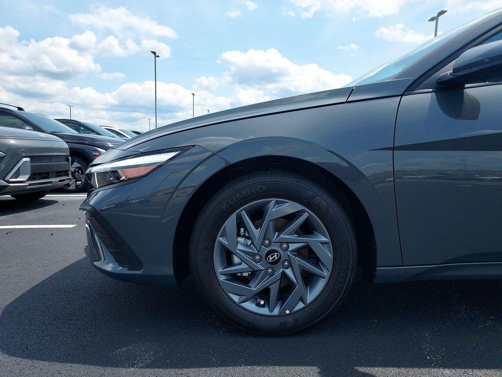 New 2026 Gray Hyundai Blue image 16