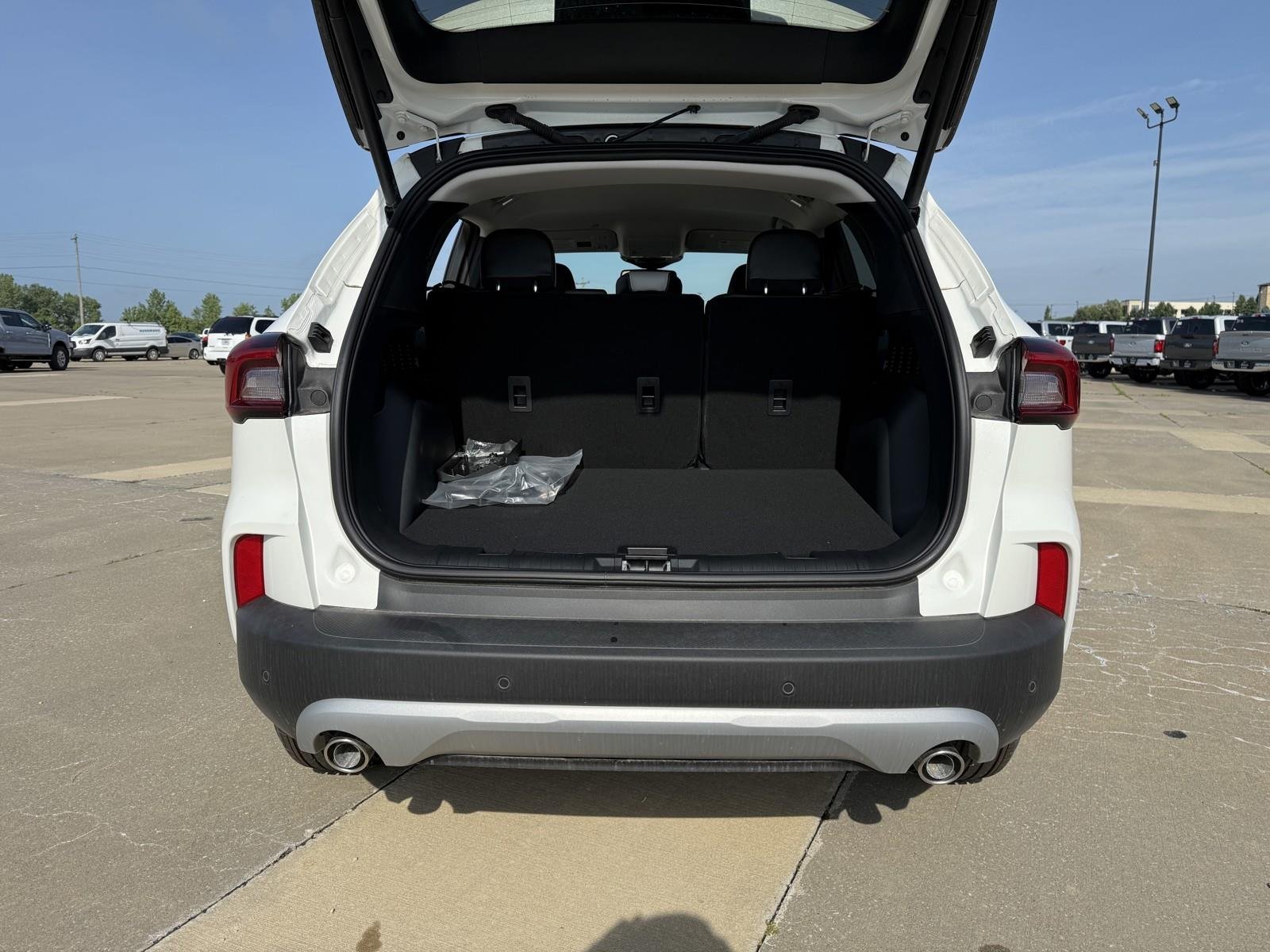 2025 Ford Escape Plug-in hybrid PHEV - Photo 10