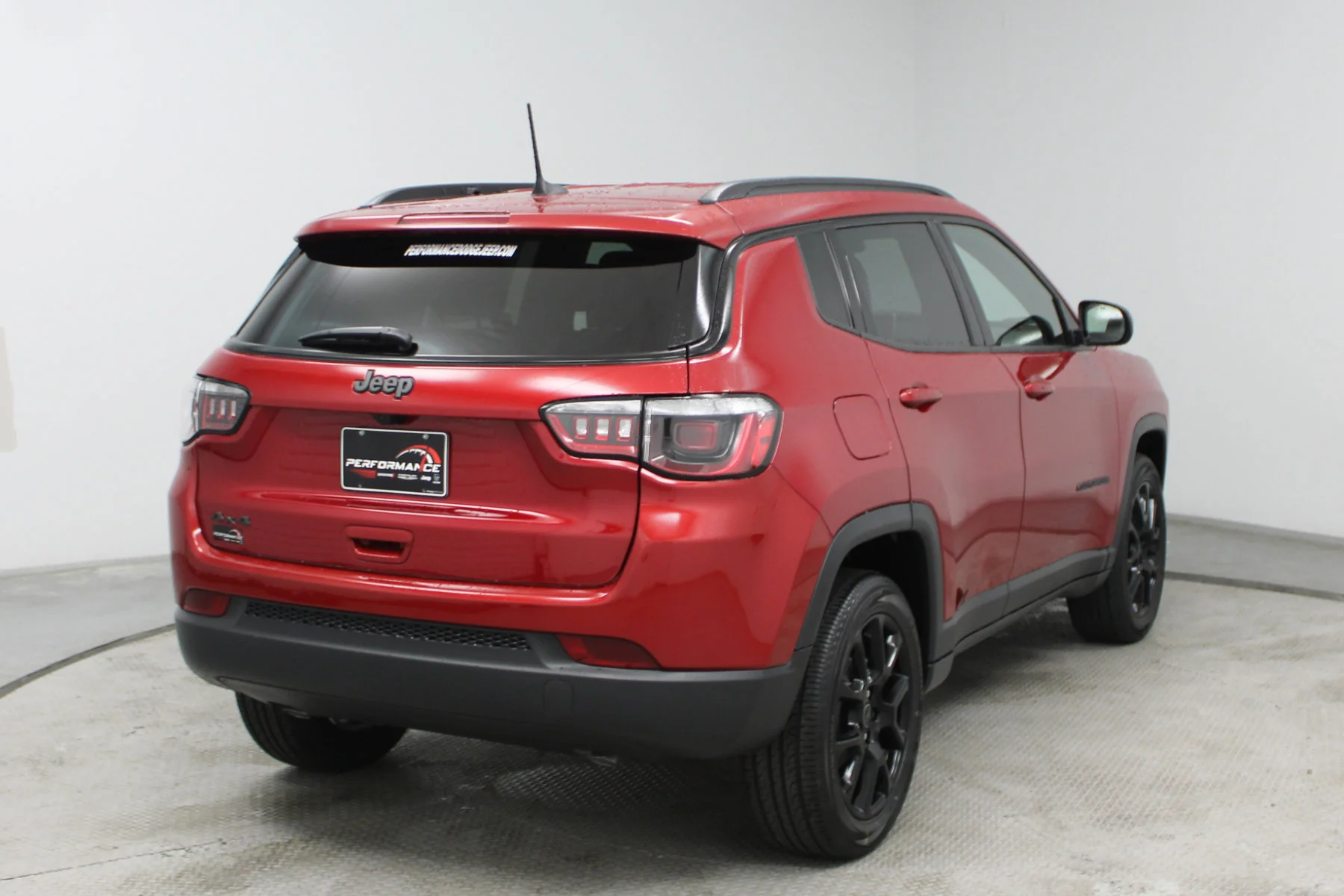 New 2026 Red Hot Pearl-Coat Exterior Paint Jeep LATITUDE ALTITUDE 4X4 image 30