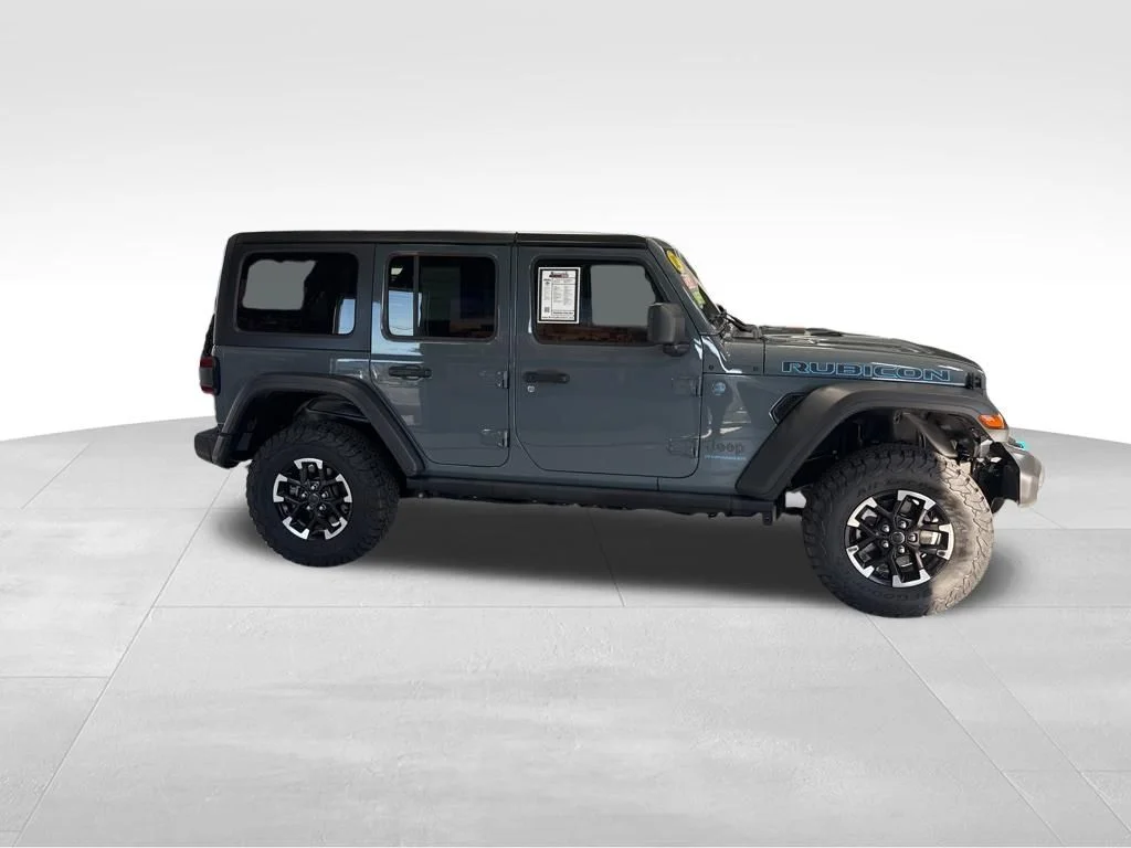 Used 2025 Gray Jeep Rubicon 4xe image 7