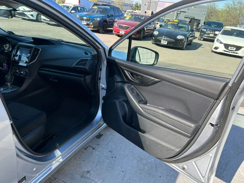2022 Subaru Impreza Base - Photo 18