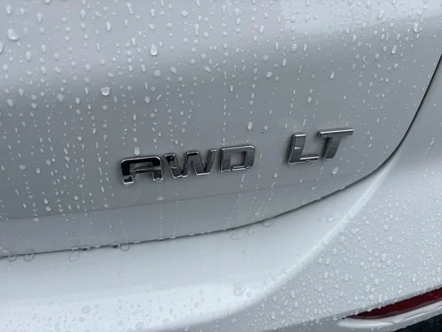 Used 2023 White Chevrolet LT image 8