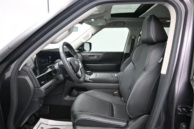 Used 2025 Anthracite Gray INFINITI LUXE image 9