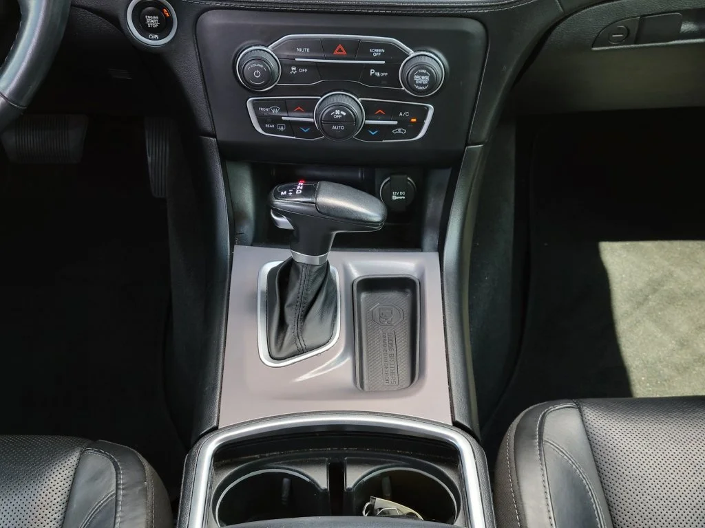 Used 2023 Orange Dodge SXT image 21