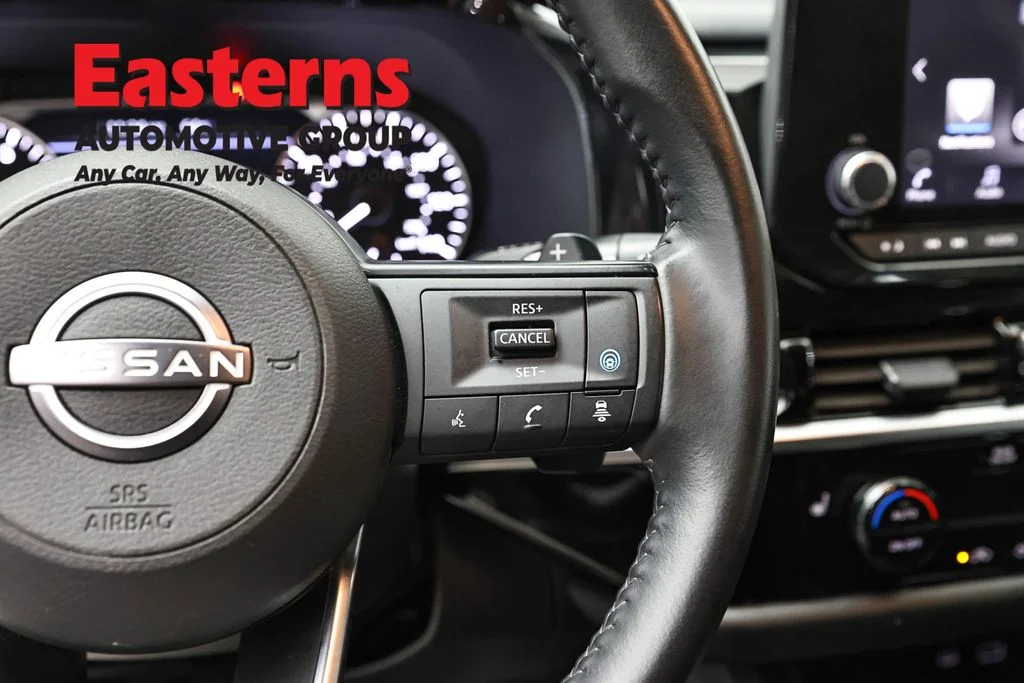 Used 2025 Blue Nissan SV image 16
