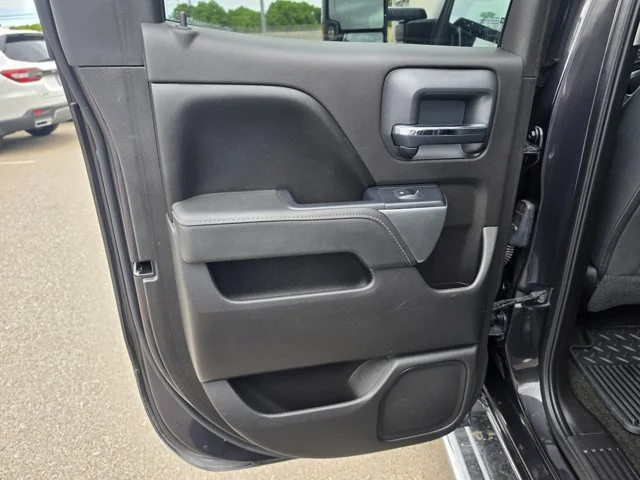 Used 2016 Gray Chevrolet LT image 25