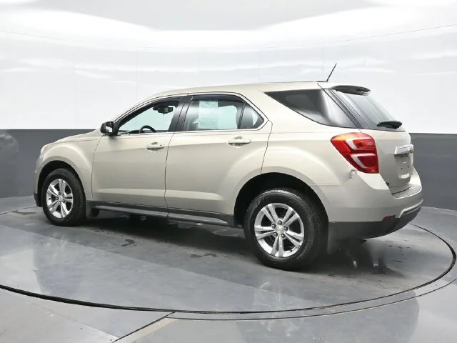 2016 Chevrolet Equinox LS - Photo 3