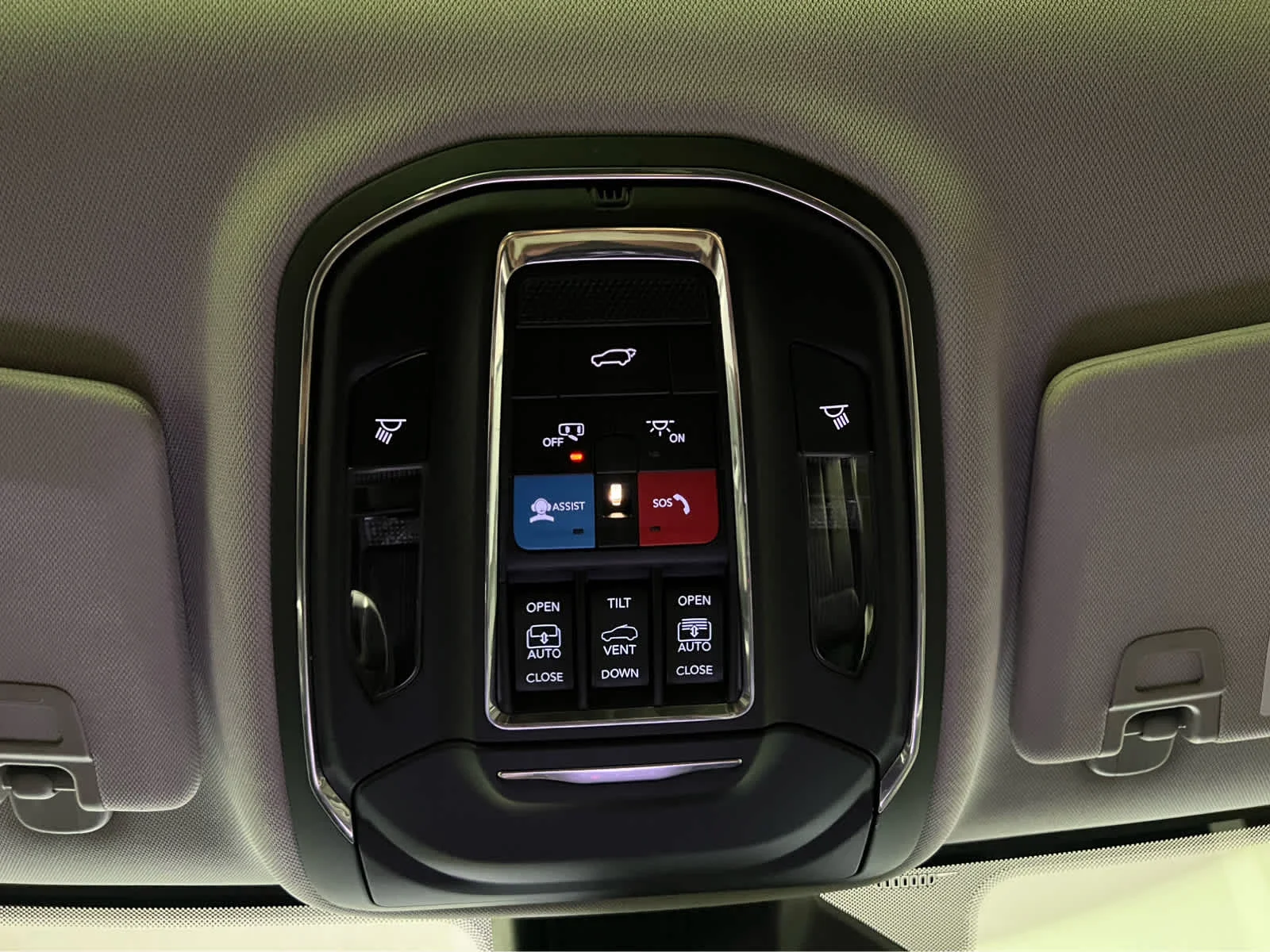 Used 2023 Bright White Clearcoat Jeep Limited image 16