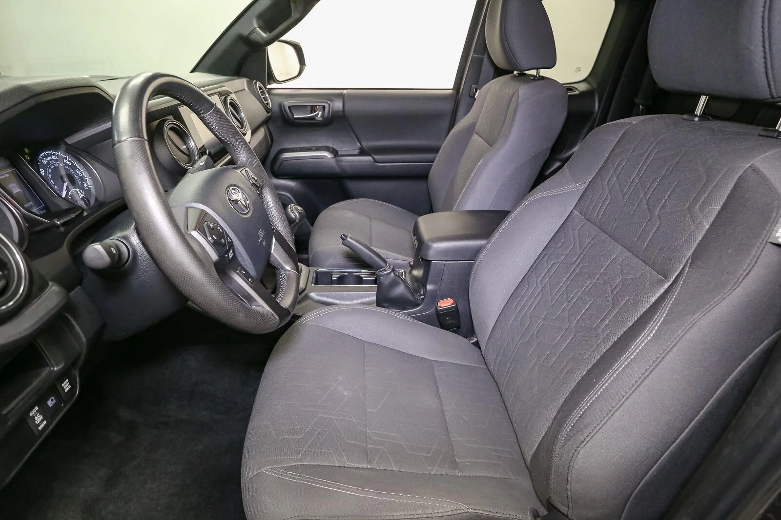 Used 2019 Magnetic Gray Metallic Toyota SR5 image 43