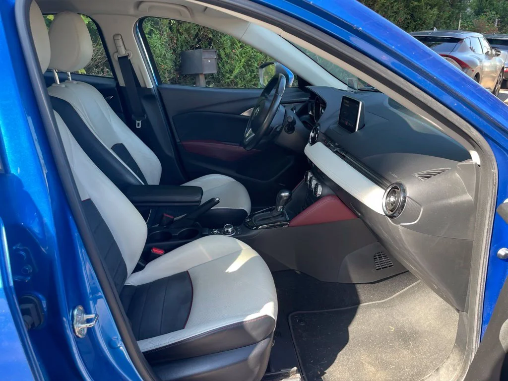 Used 2017 Dynamic Blue Mica Mazda Grand Touring image 25