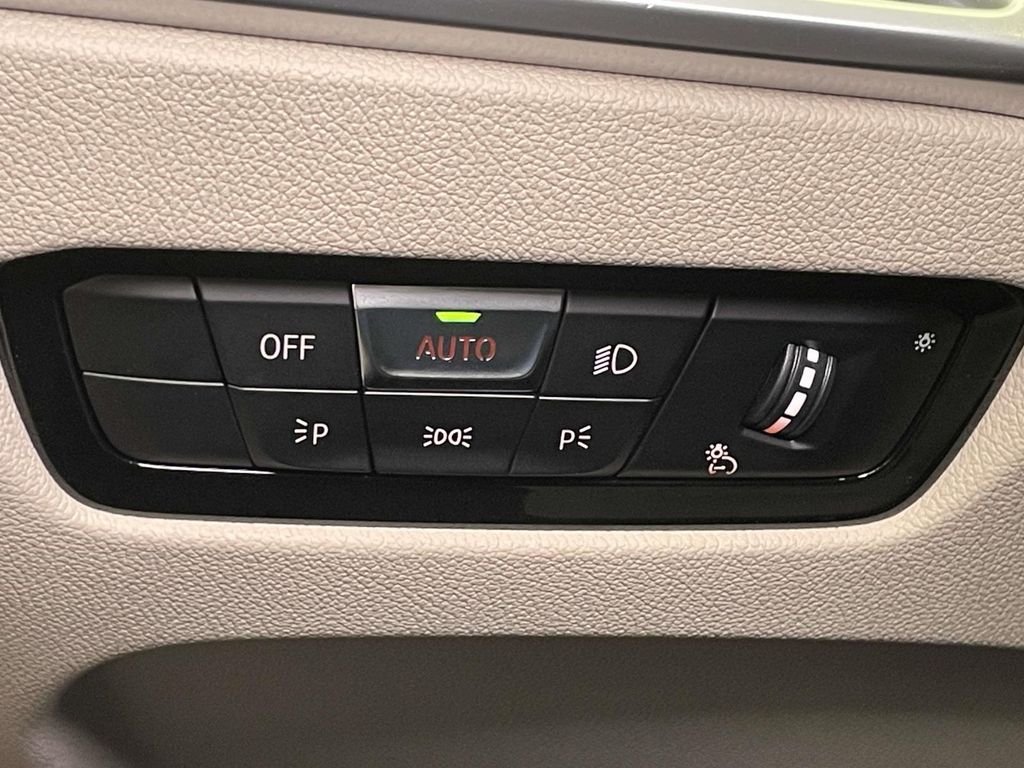 2025 BMW i4 M50 - Photo 34