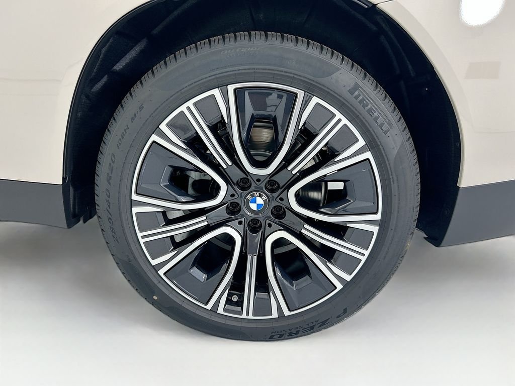 Used 2026 Gray Metallic BMW 30 xDrive image 31